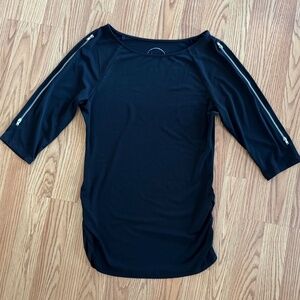 Black 3/4 Sleeve Top with Zippers